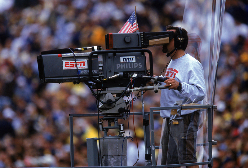 Illustration for article titled The Evolution of the TV Camera From Football Fields to Space in 40 Steps